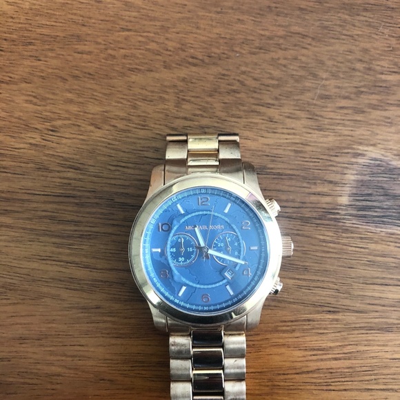 Michael Kors "Watch Hunger Stop" Watch - Picture 2 of 6